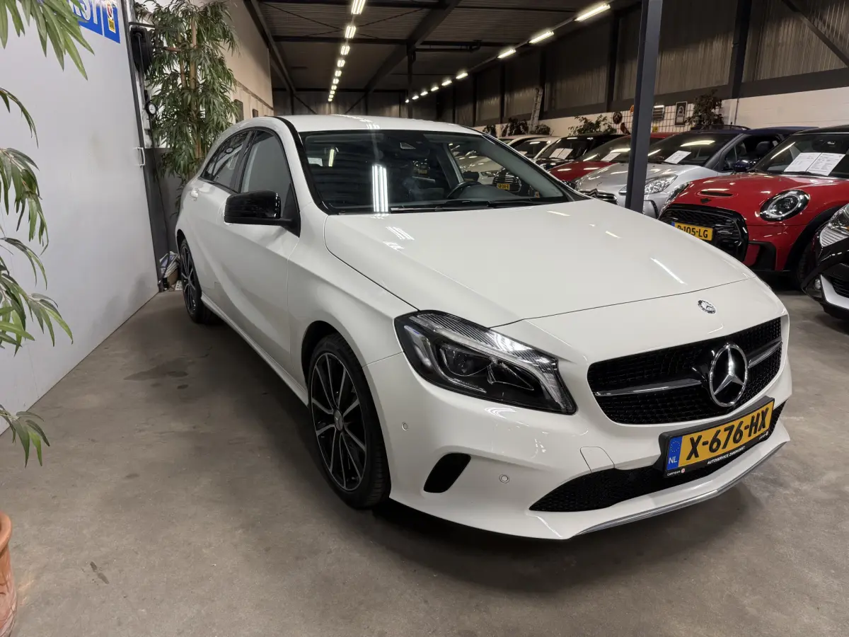 A-Klasse 180 Ambition // 17 inch // Stoelverw. // Navi