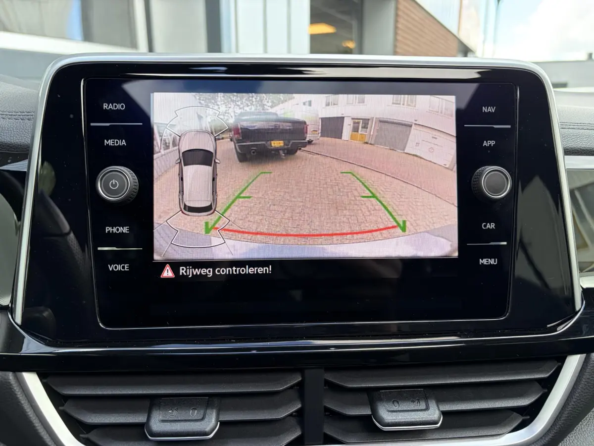 T-Roc 1.5 TSI R-Line Business+ | 3x R Line | Virtual | Pano | Camera | Keyless |