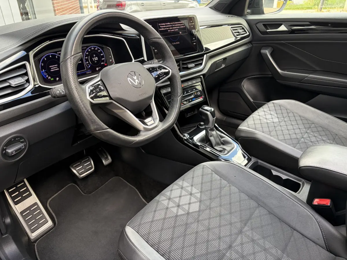 T-Roc 1.5 TSI R-Line Business+ | 3x R Line | Virtual | Pano | Camera | Keyless |