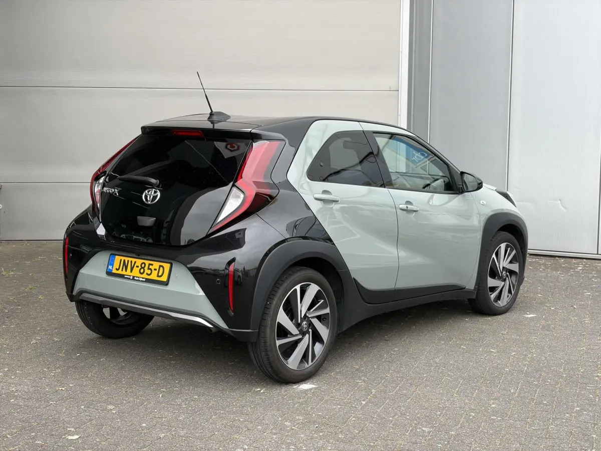 Aygo X 1.0 VVT-i S-CVT Premium Design Pack/Adaptive cruise/Clima/VOL!