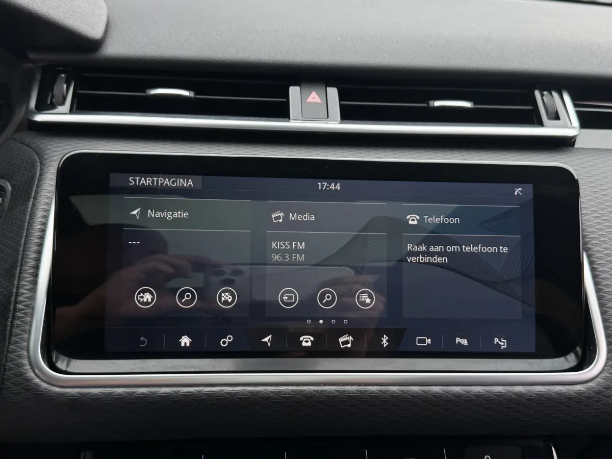 Range Rover Velar 2.0 P300 Turbo AWD R-Dynamic HSE I Aut. I Pano.dak I Leder I Camera I Carplay I ACC I HUD