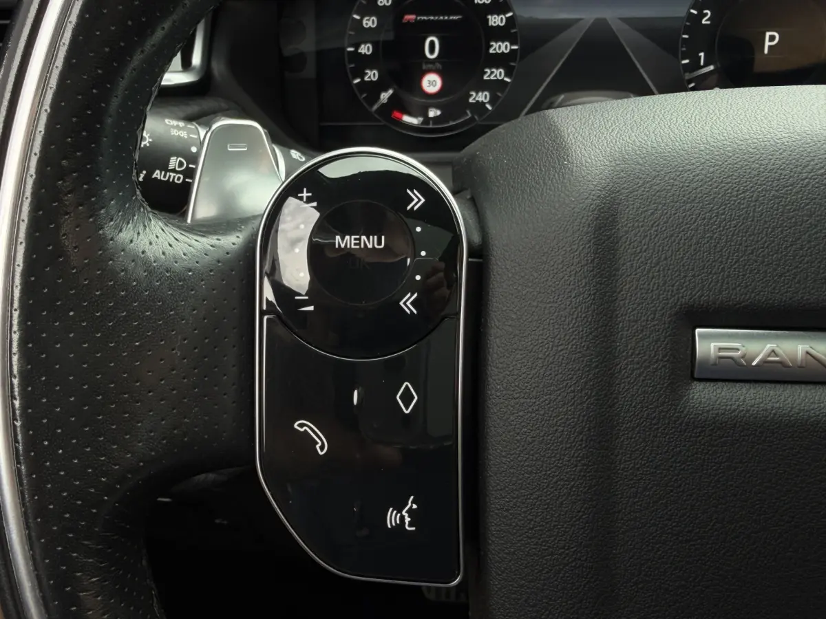 Range Rover Velar 2.0 P300 Turbo AWD R-Dynamic HSE I Aut. I Pano.dak I Leder I Camera I Carplay I ACC I HUD