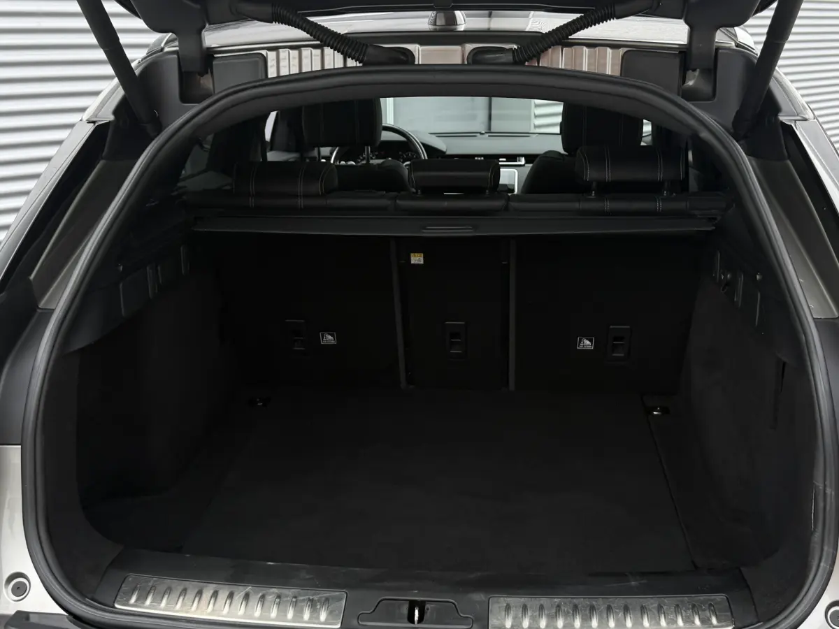 Range Rover Velar 2.0 P300 Turbo AWD R-Dynamic HSE I Aut. I Pano.dak I Leder I Camera I Carplay I ACC I HUD