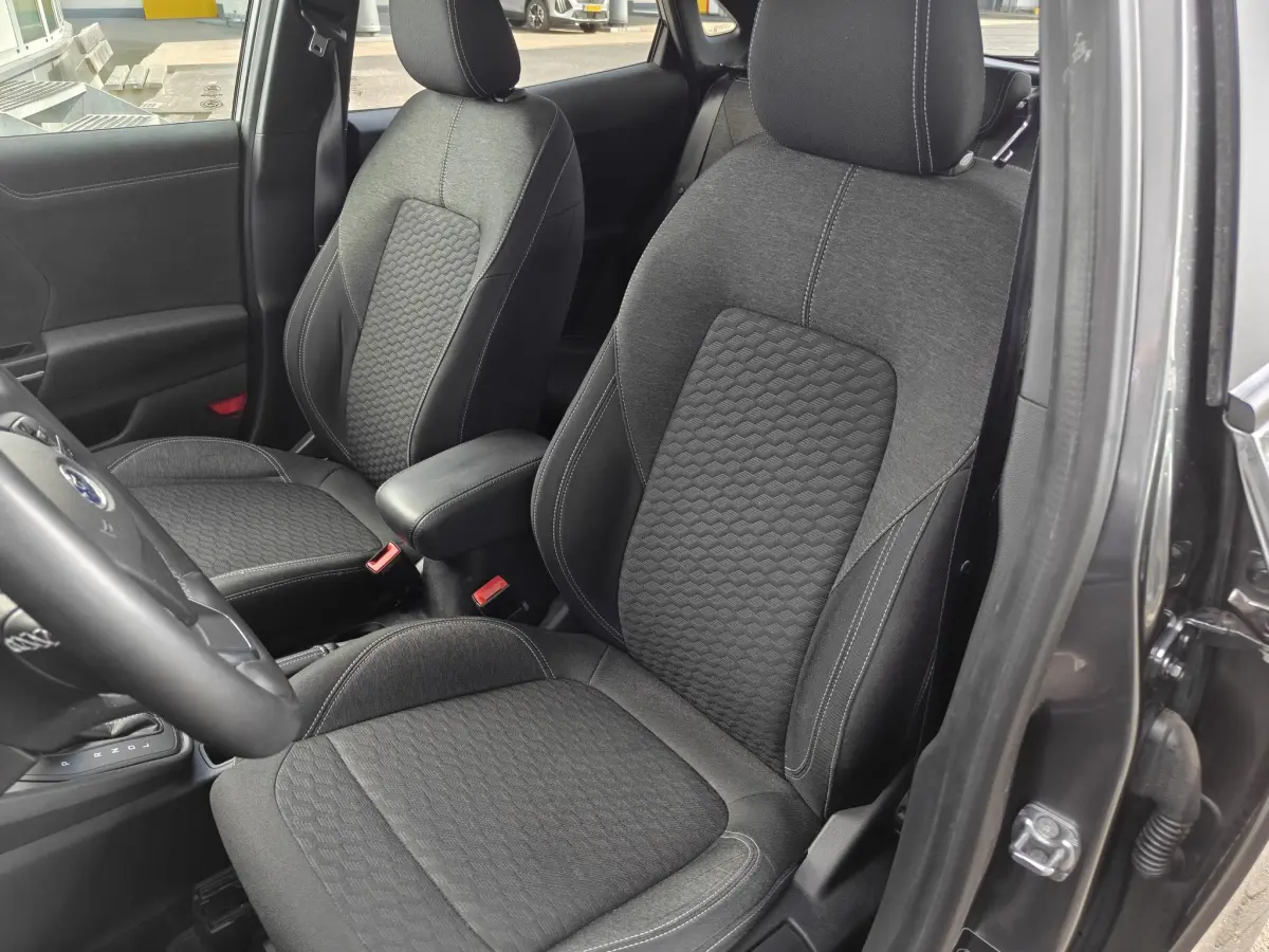 Puma 1.0 EcoBoost Hybrid Titanium | Automaat | Clima | Cruise