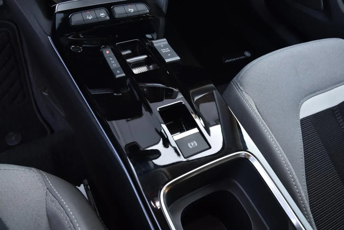 Mokka-e Business Elegance 50-kWh 11kw bl.
