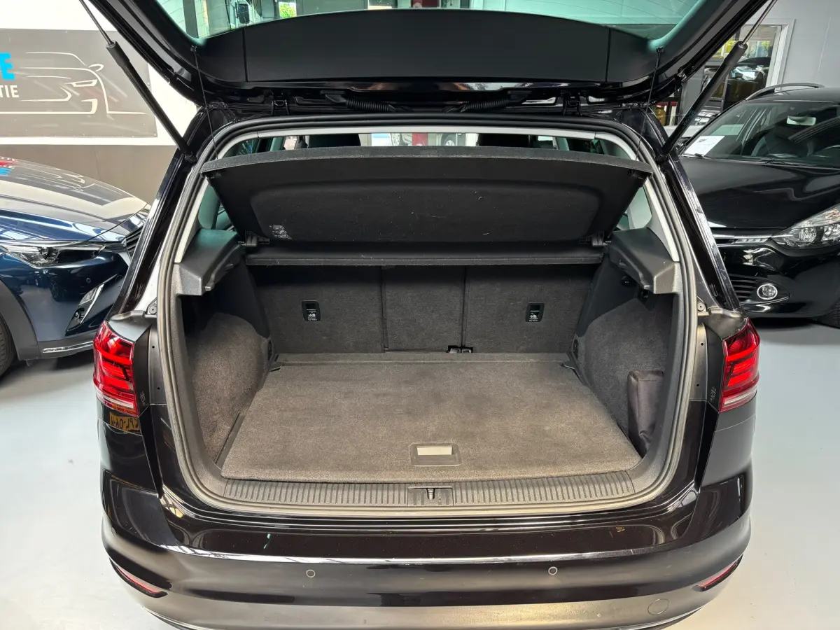 Golf Sportsvan 1.0 TSI Highline Edition Camera / Navigatie