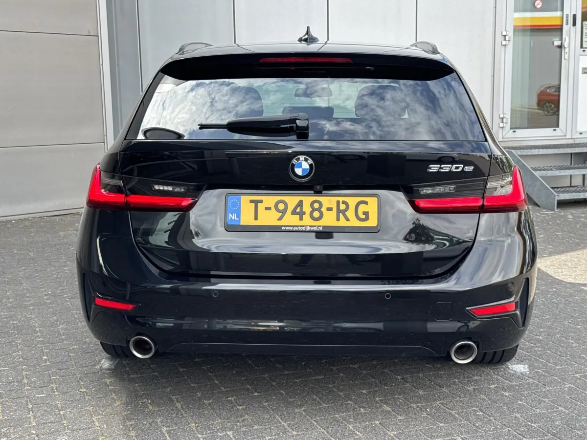 3 Serie Touring 330e Sportline | Panodak | Plug-In Hybrid