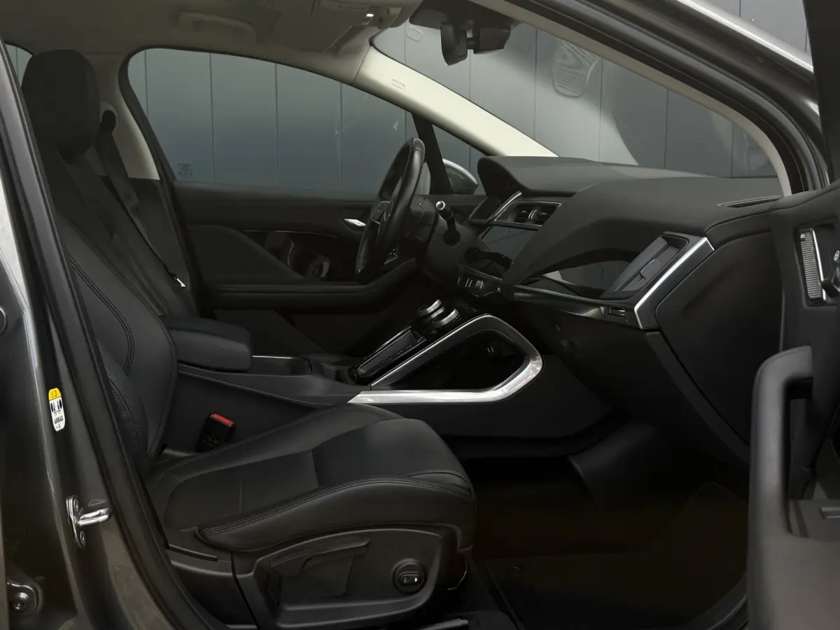 I-PACE EV400 Business Edition S 90 kWh I Pano.dak I Leder I Carplay