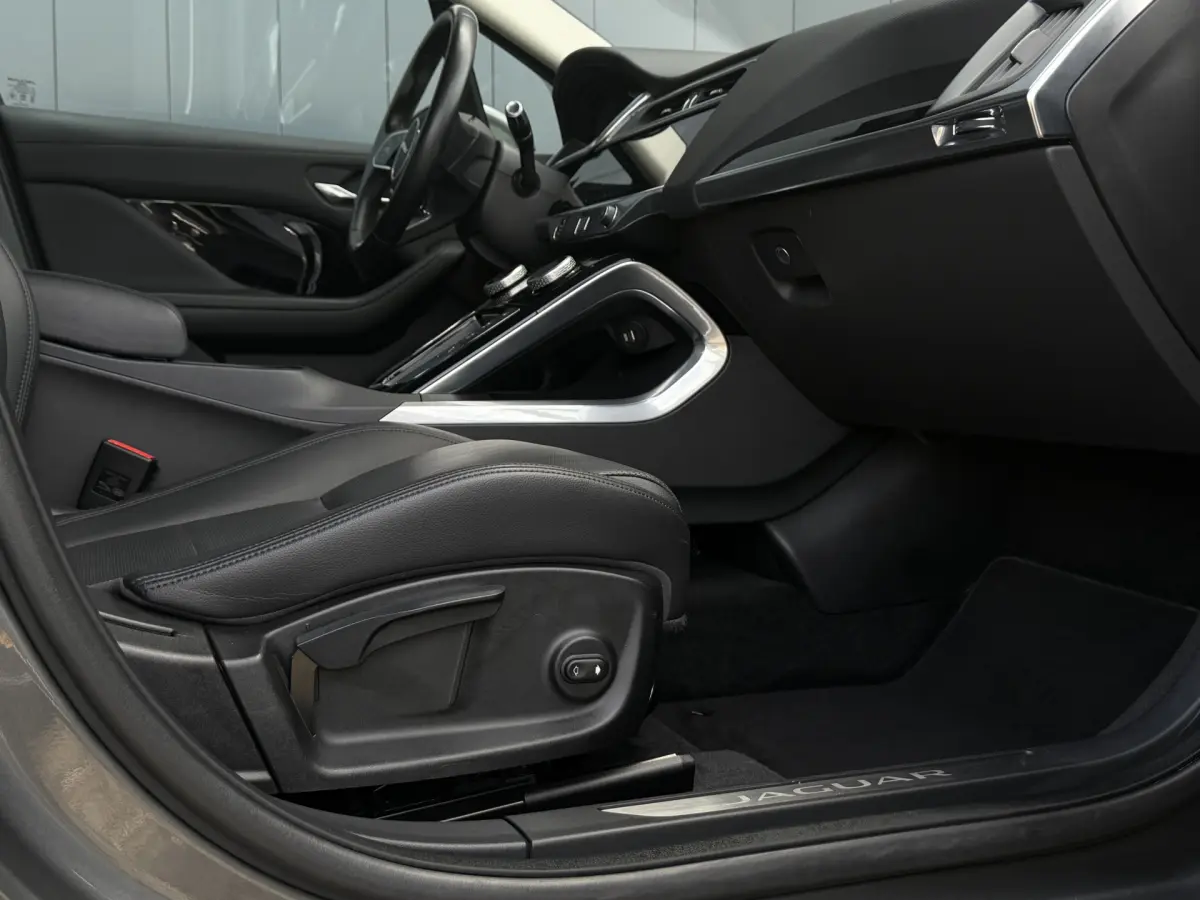 I-PACE EV400 Business Edition S 90 kWh I Pano.dak I Leder I Carplay