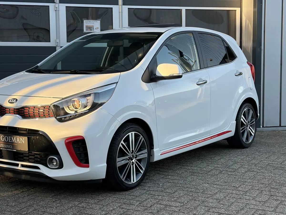 Picanto 1.2 CVVT GT Line | Pano | Camera | Sensoren | Climate | Lichtmetaal |