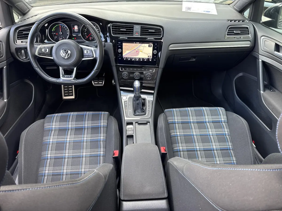 Golf 1.4 TSI PHEV GTE | Panodak