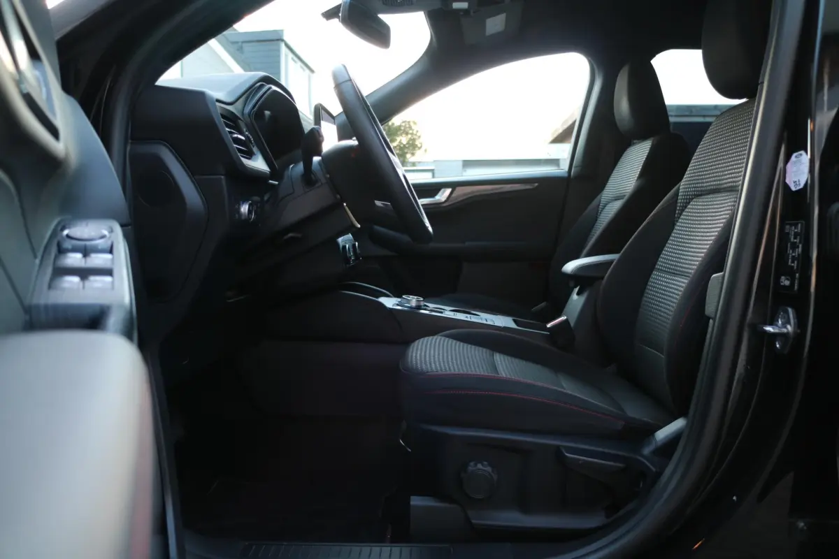 Kuga 2.5 PHEV ST-Line | Camera | Trekhaak | Goed onderhouden! |