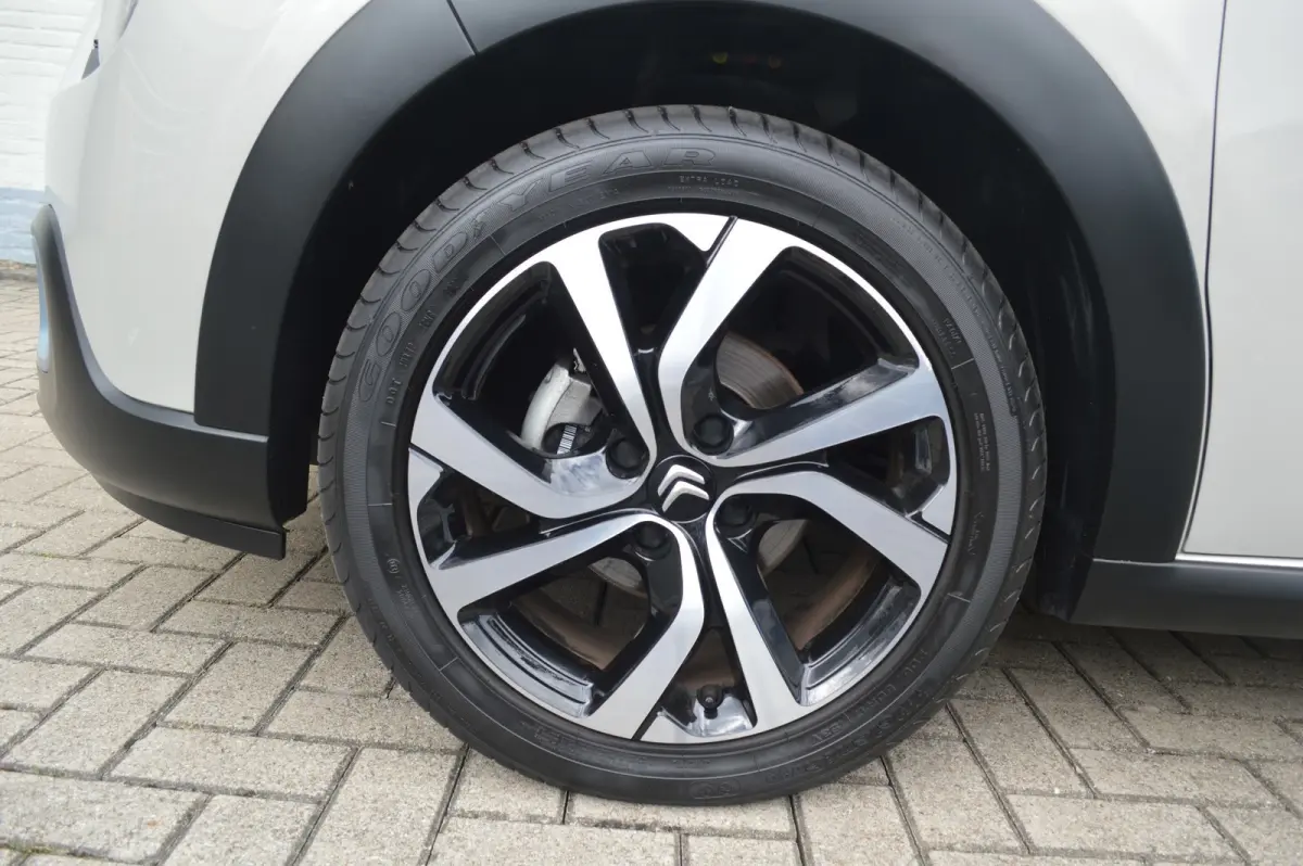 C3 1.2 PureTech Feel / BOVAG RIJKLAARPRIJS