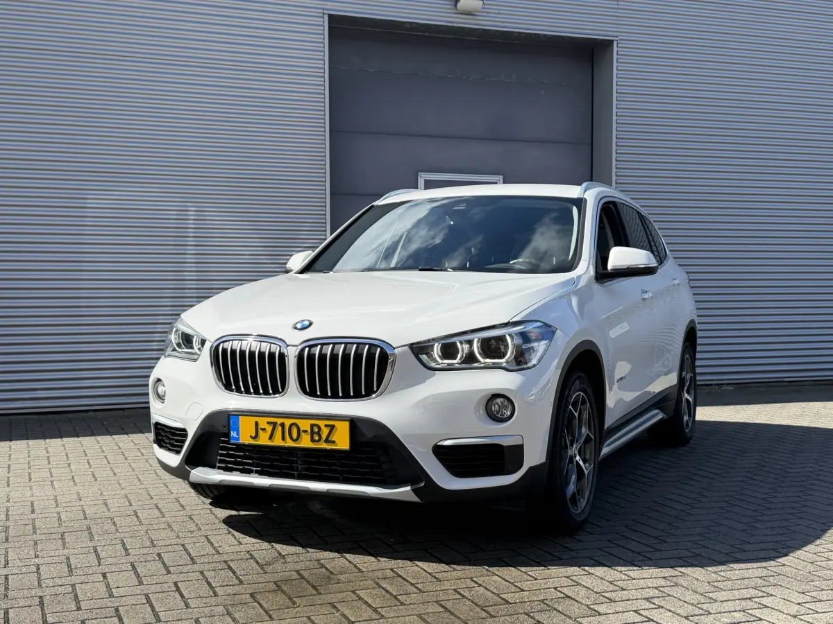 X1 sDrive18i I Aut. I Navi I 1/2 Leder