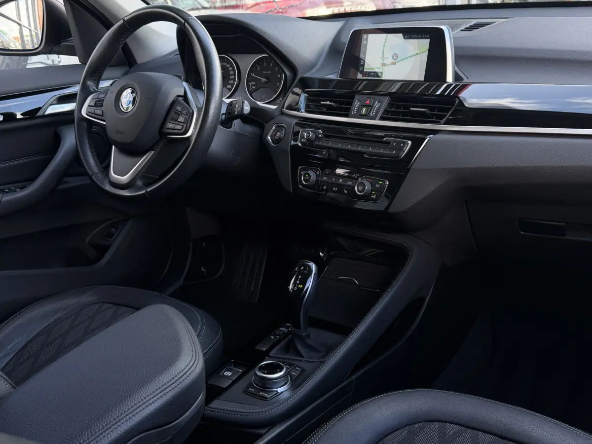 X1 sDrive18i I Aut. I Navi I 1/2 Leder