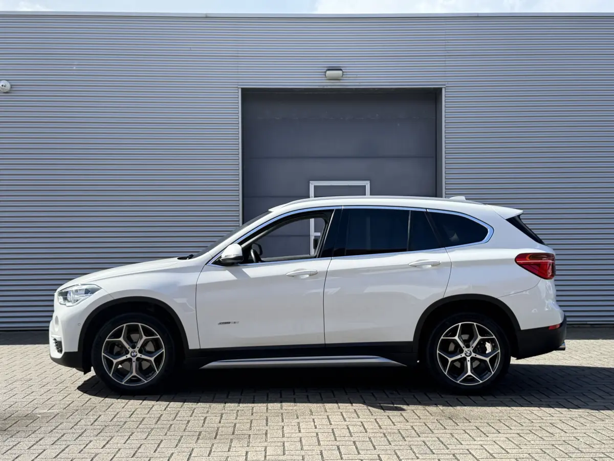 X1 sDrive18i I Aut. I Navi I 1/2 Leder