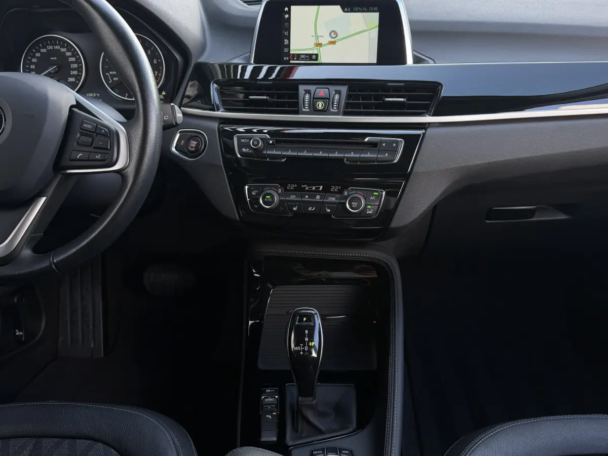 X1 sDrive18i I Aut. I Navi I 1/2 Leder