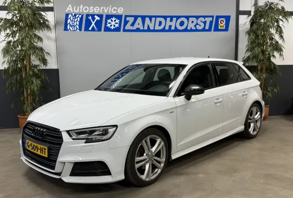 A3 Sportback 30 TFSI Advance Sport // S-line // Virtual dash // pdc