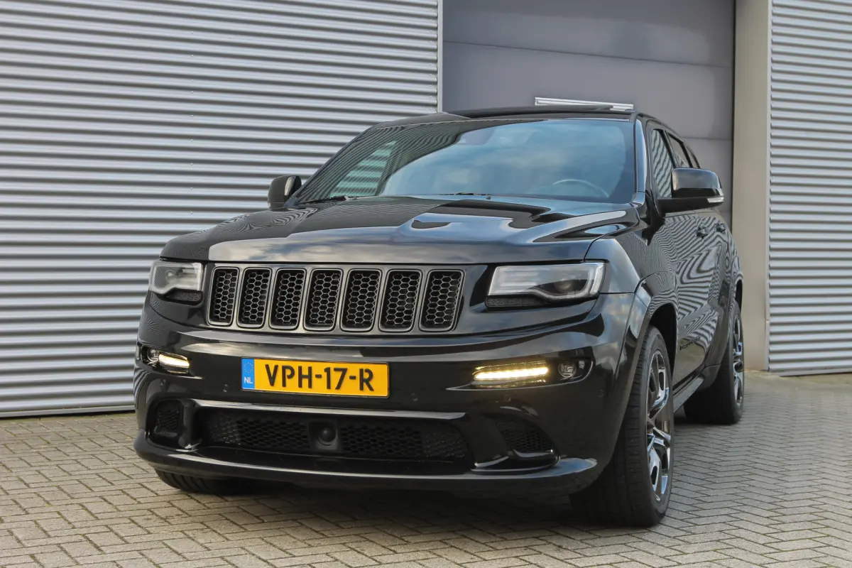 Grand Cherokee 6.4 V8 SRT8 I Aut. I 468 PK I Grijs Kenteken