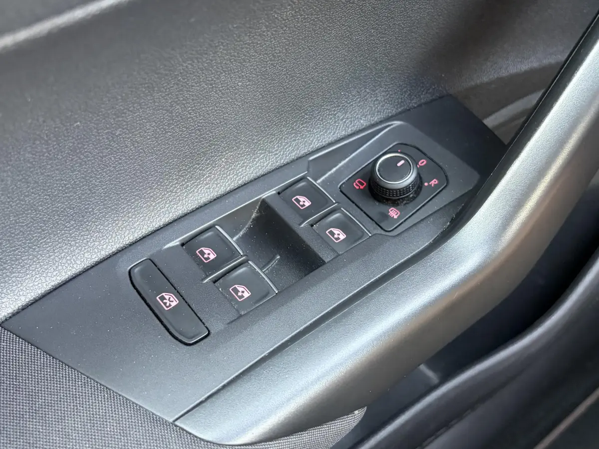 Polo 2.0 TSI GTI | CarPlay | Stoel verwarming | Camera | Pano | LED |