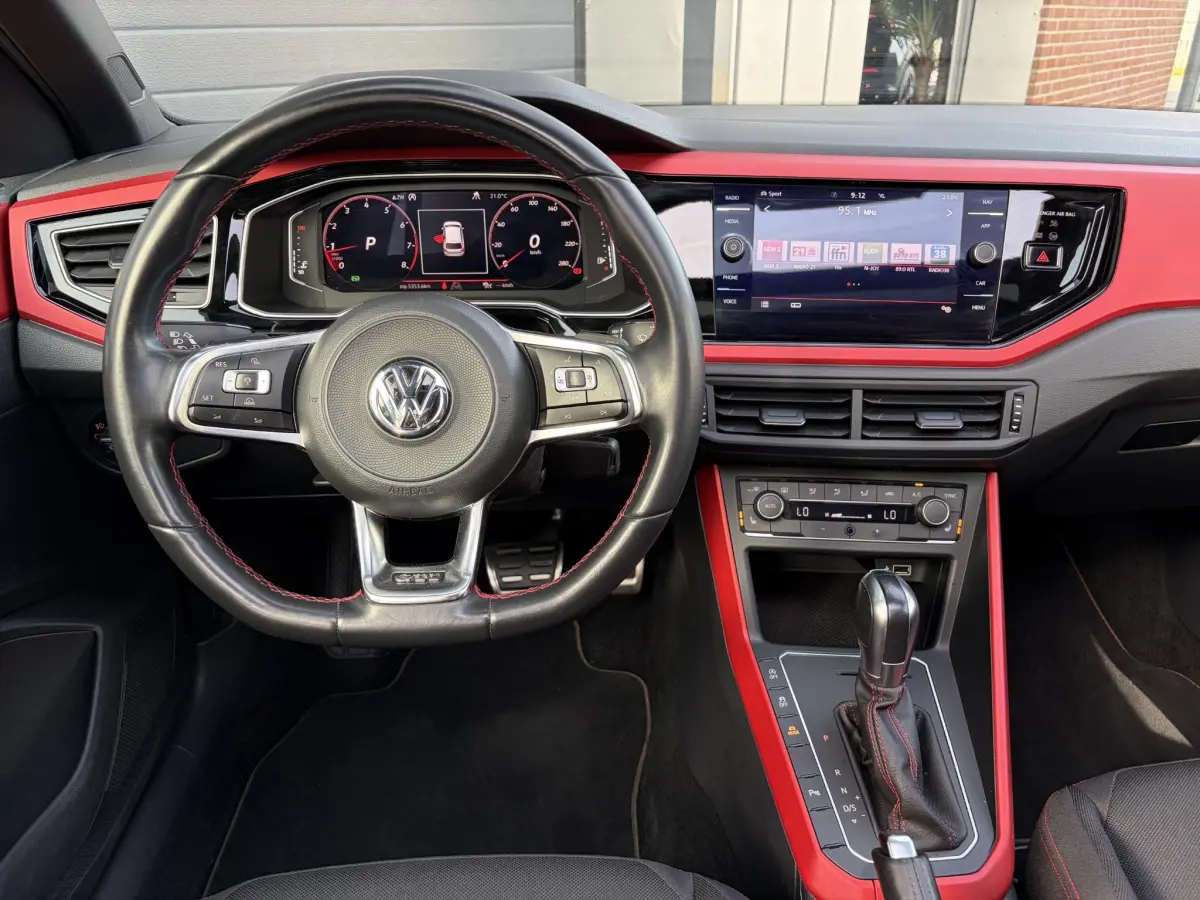 Polo 2.0 TSI GTI | CarPlay | Stoel verwarming | Camera | Pano | LED |
