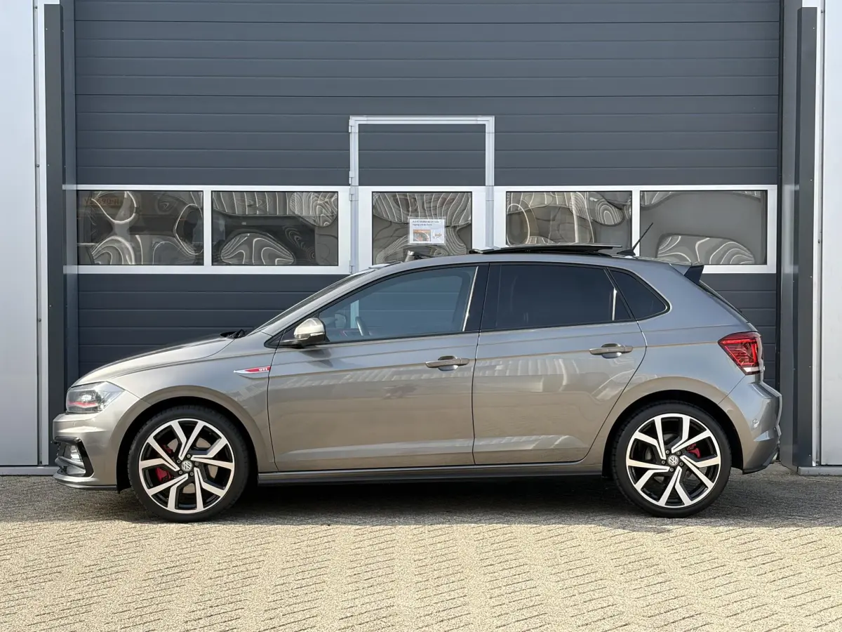 Polo 2.0 TSI GTI | CarPlay | Stoel verwarming | Camera | Pano | LED |