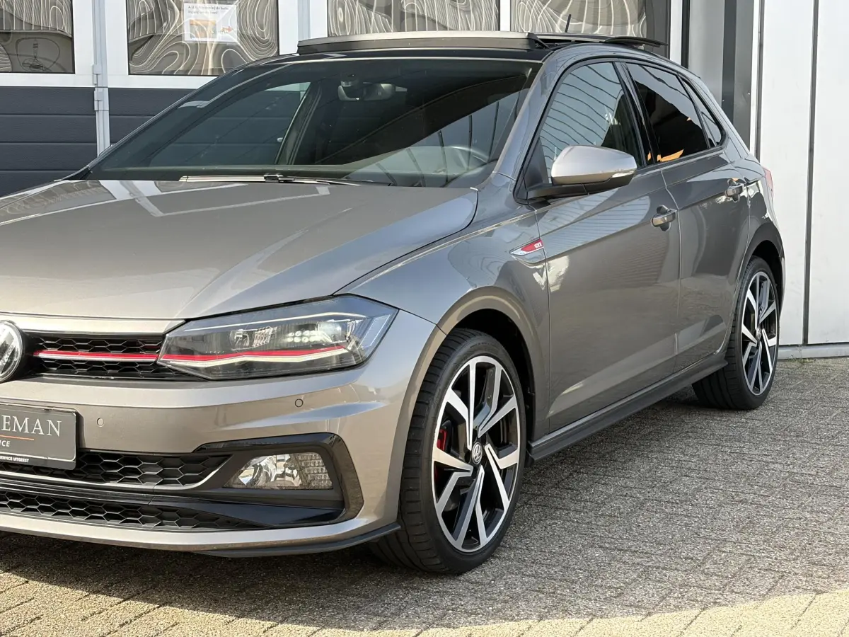 Polo 2.0 TSI GTI | CarPlay | Stoel verwarming | Camera | Pano | LED |