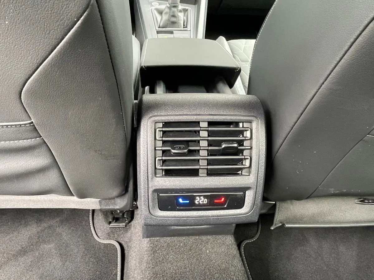 Golf 1.5 TSI GOAL Edition, FULL OPTIONS, ALL SEASON BANDEN, NIEUWSTAAT