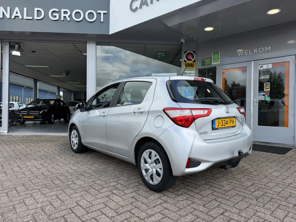 Yaris (Gereserveerd) 1.5 VVT-i Active | Airco | Automaat | Airco | Camera achter