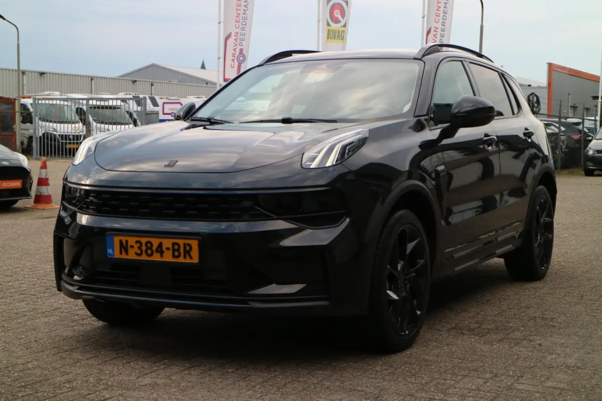 01 1.5 Midnight Black | PHEV | LED |