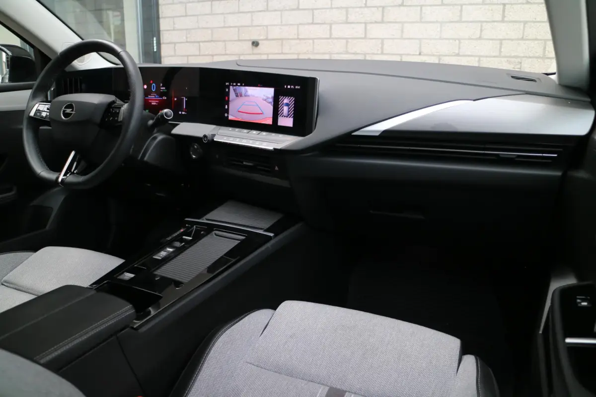 Astra 1.6 Turbo Plug In Hybrid Ultimate | AGR Stoelen! | Camera | Compleet! |