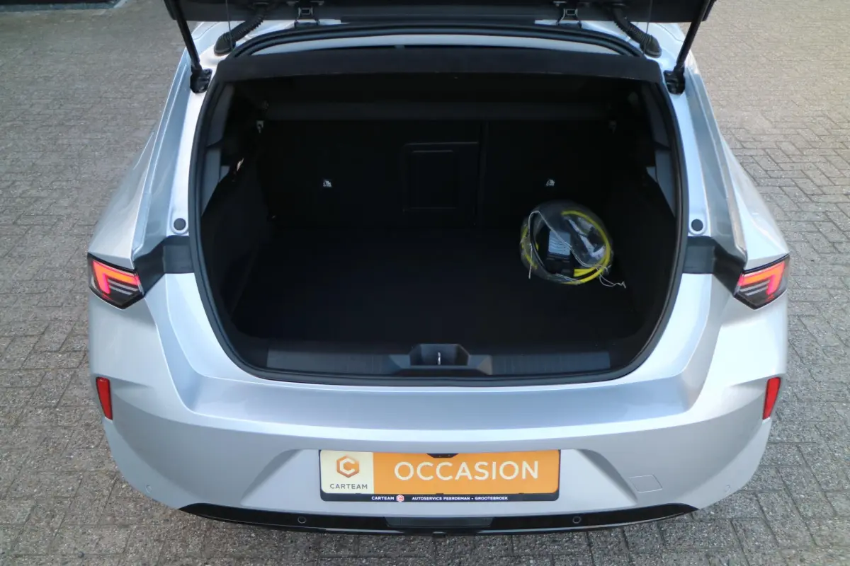 Astra 1.6 Turbo Plug In Hybrid Ultimate | AGR Stoelen! | Camera | Compleet! |