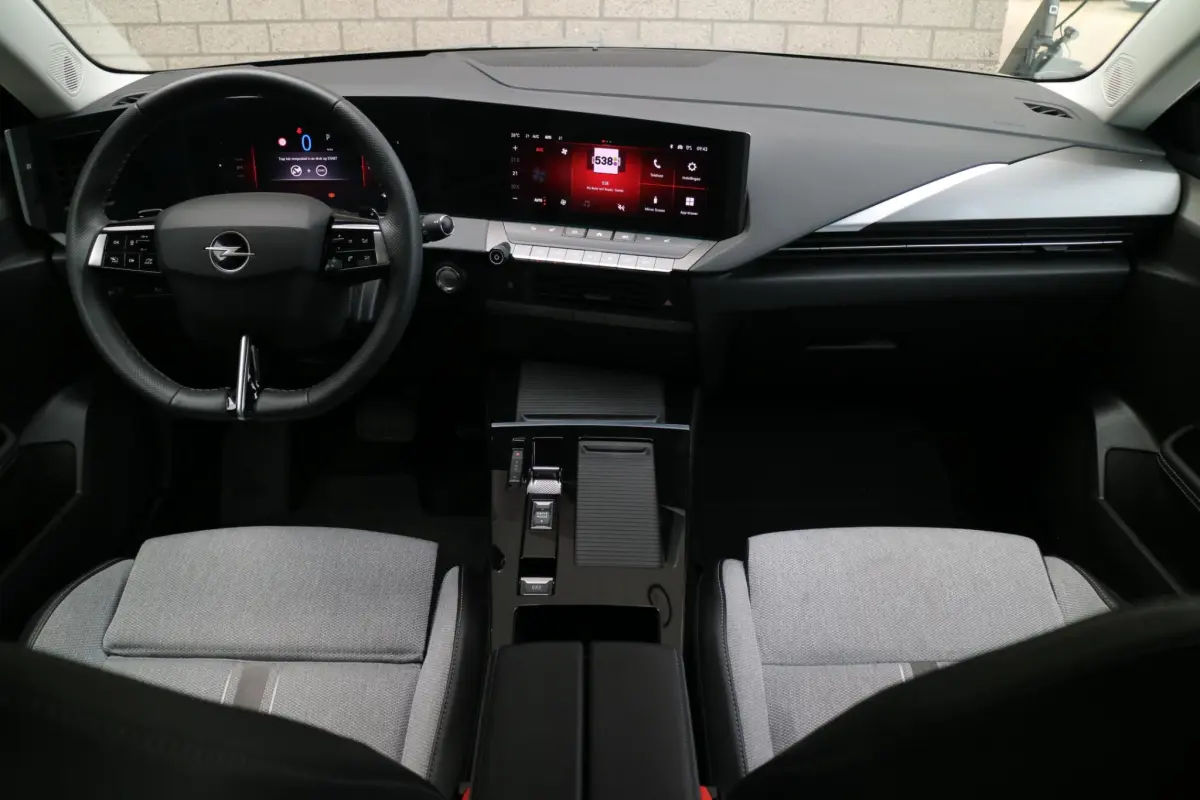 Astra 1.6 Turbo Plug In Hybrid Ultimate | AGR Stoelen! | Camera | Compleet! |