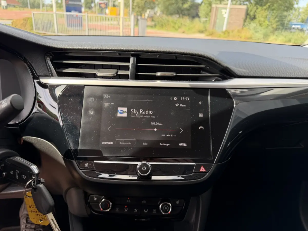 Corsa (Gereserveerd) 1.2 Elegance | Carplay | Airco | Cruise | Nieuwe Distributie | Automaat