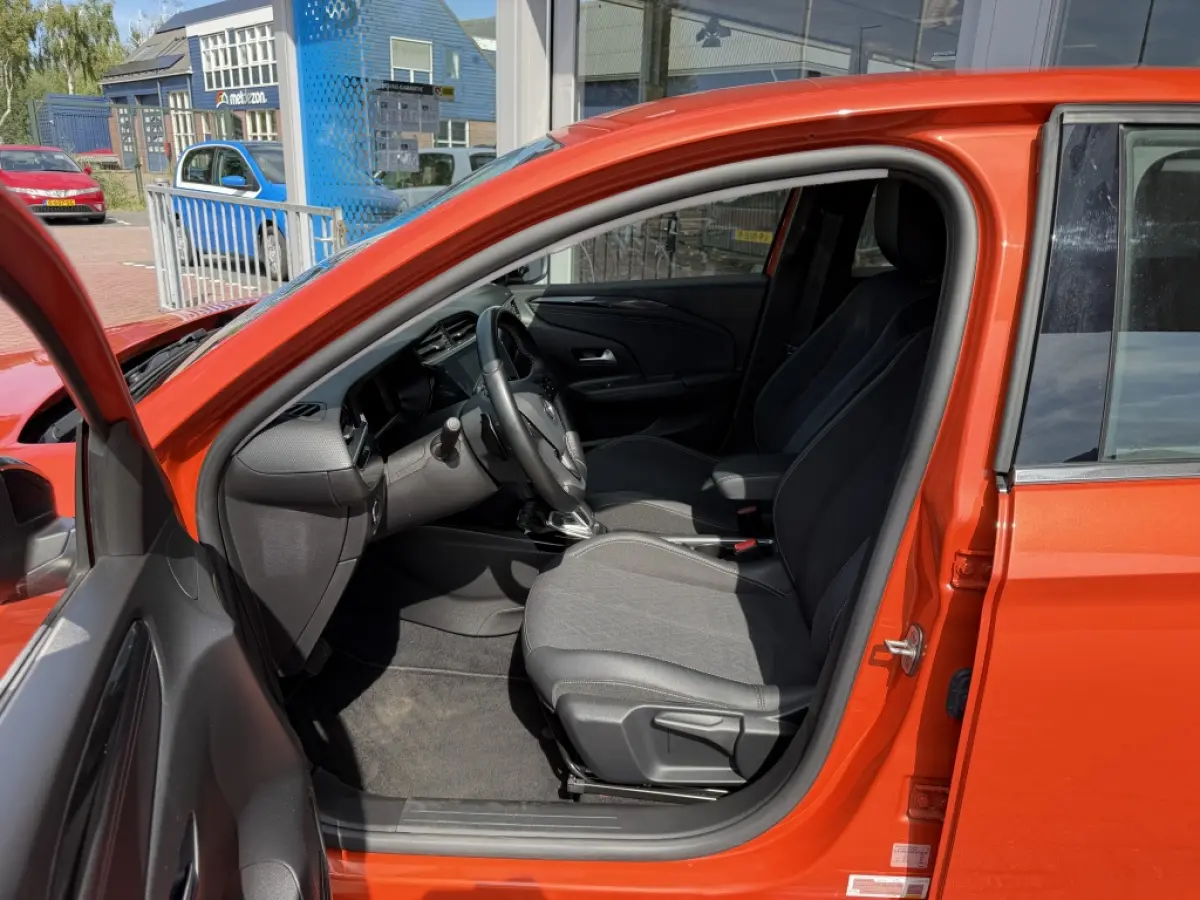 Corsa (Gereserveerd) 1.2 Elegance | Carplay | Airco | Cruise | Nieuwe Distributie | Automaat