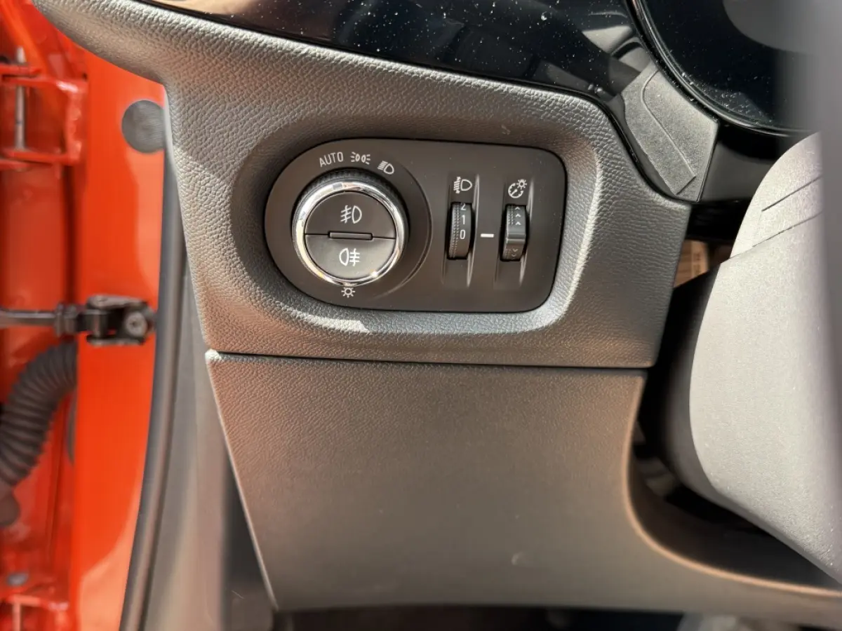 Corsa (Gereserveerd) 1.2 Elegance | Carplay | Airco | Cruise | Nieuwe Distributie | Automaat