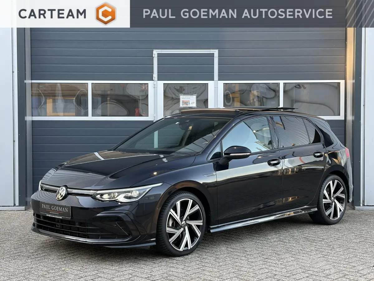 Golf 1.5 eTSI R-Line | Pano | LED | Stoel verwarming | 3x R-Line | Camera |