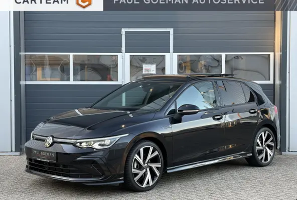 Golf 1.5 eTSI R-Line | Pano | LED | Stoel verwarming | 3x R-Line | Camera |