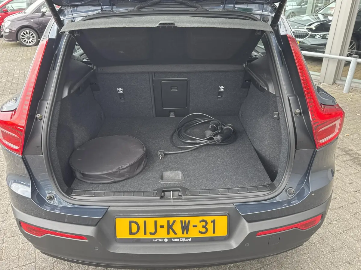 XC40 1.5 T5 Recharge R-Design | Panodak | Leder |