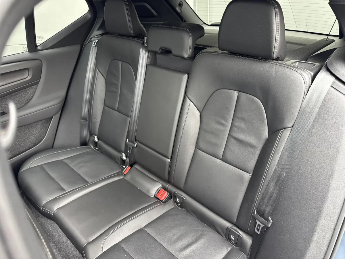 XC40 1.5 T5 Recharge R-Design | Panodak | Leder |