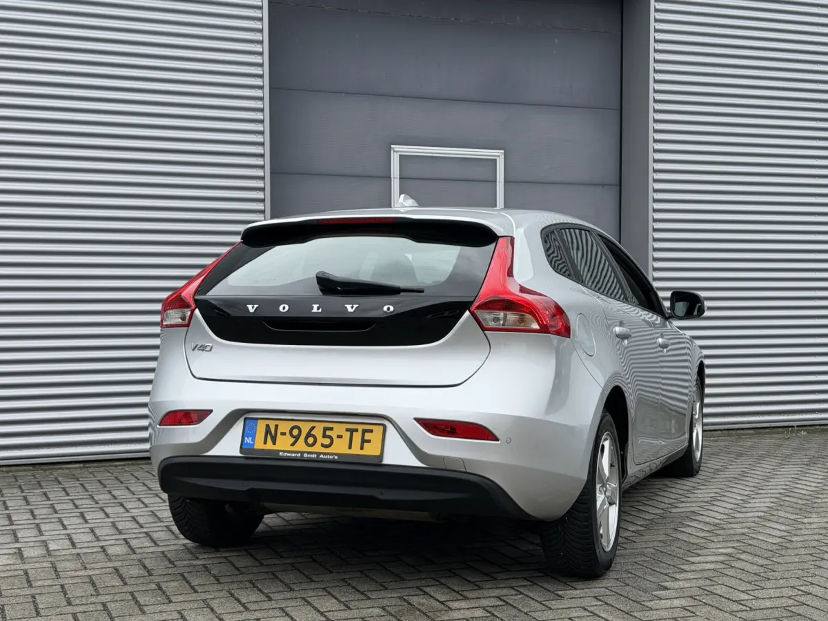 V40 2.0 T2 Kinetic I Cruise Contol I Airco I Dealer Oh.
