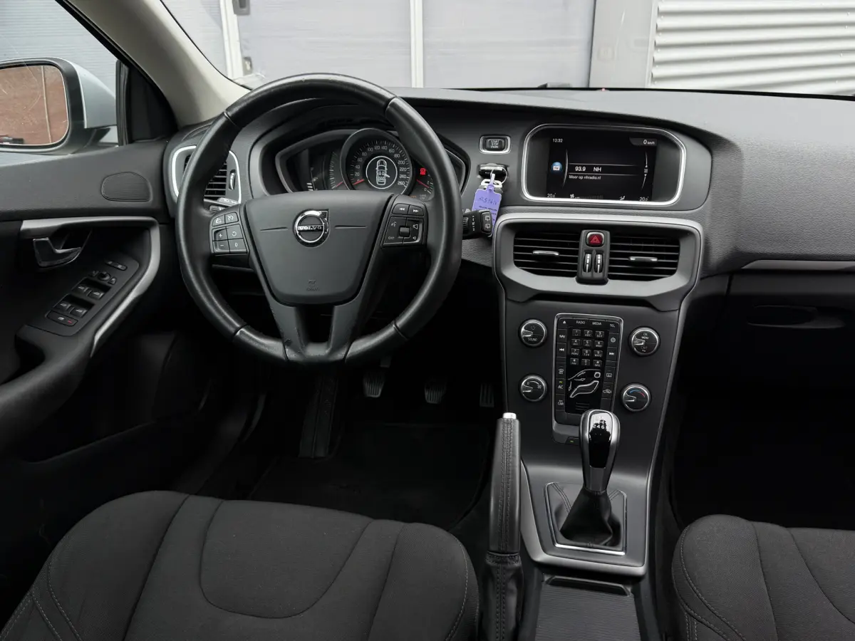 V40 2.0 T2 Kinetic I Cruise Contol I Airco I Dealer Oh.