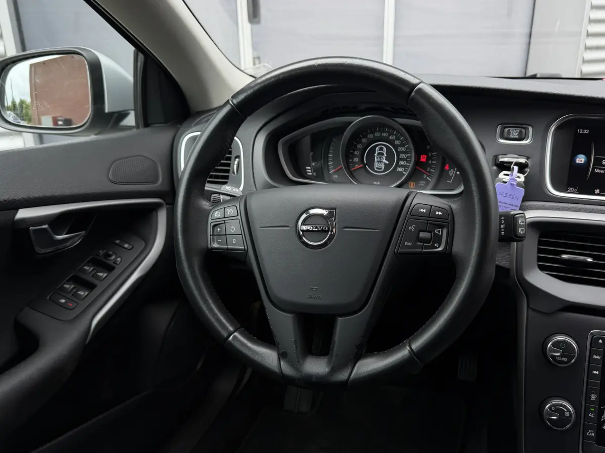V40 2.0 T2 Kinetic I Cruise Contol I Airco I Dealer Oh.