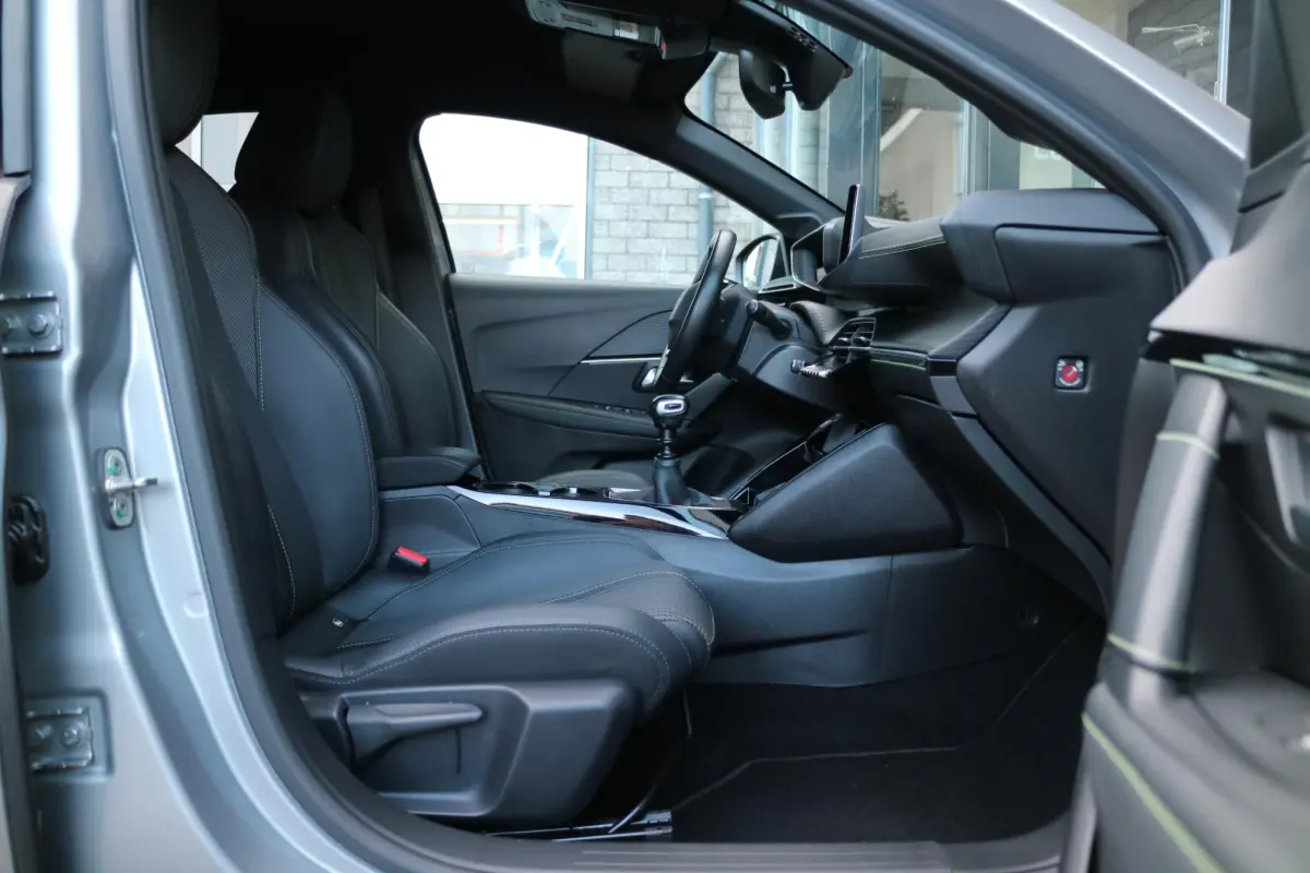 208 1.2 PureTech GT Pack | Camera | Carplay |