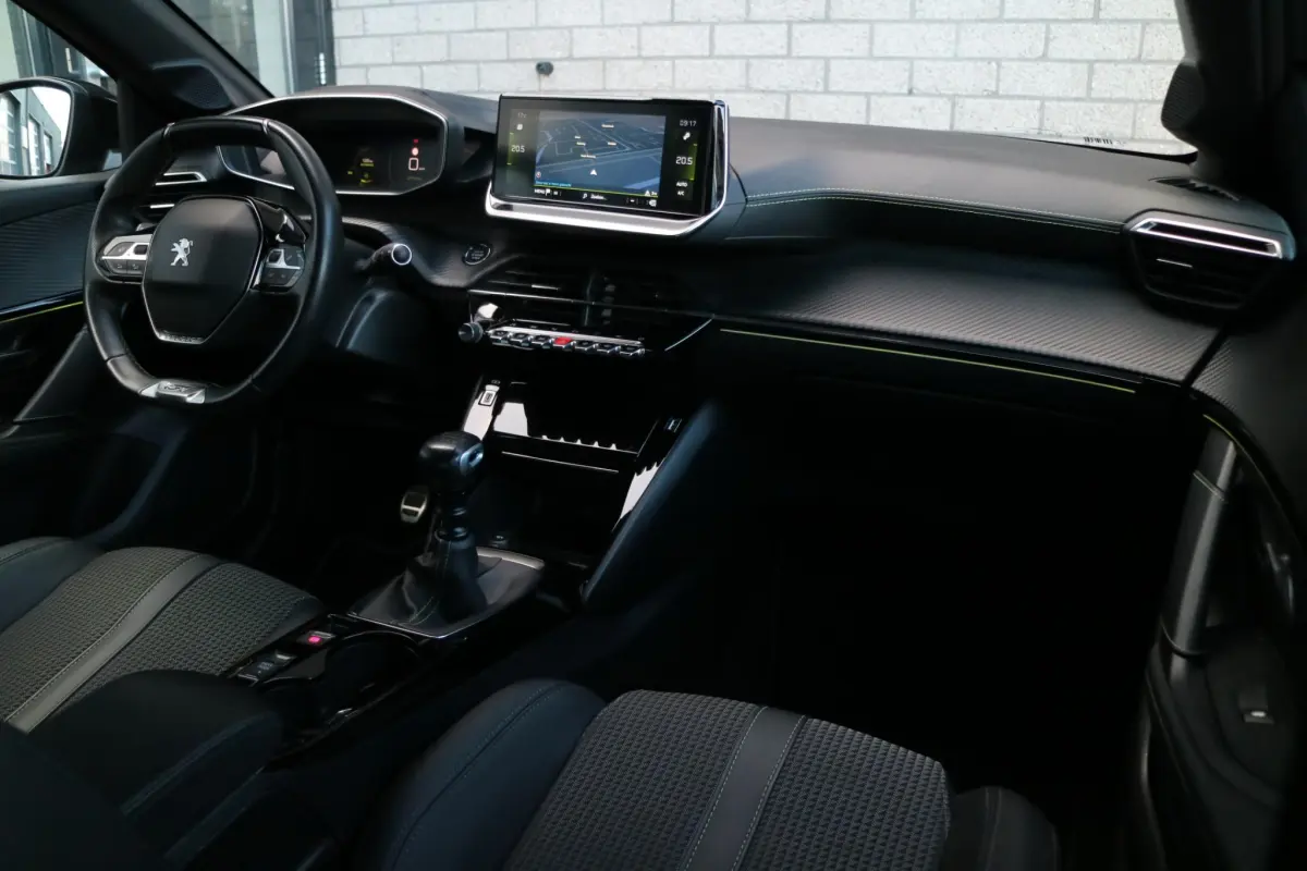 208 1.2 PureTech GT Pack | Camera | Carplay |