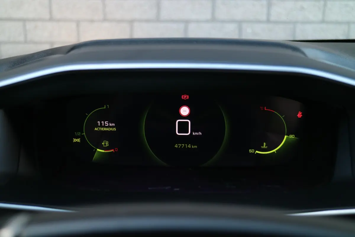 208 1.2 PureTech GT Pack | Camera | Carplay |