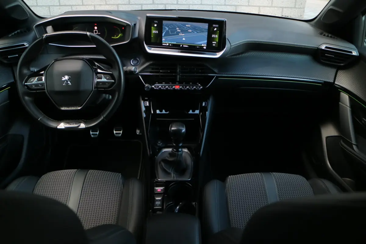 208 1.2 PureTech GT Pack | Camera | Carplay |
