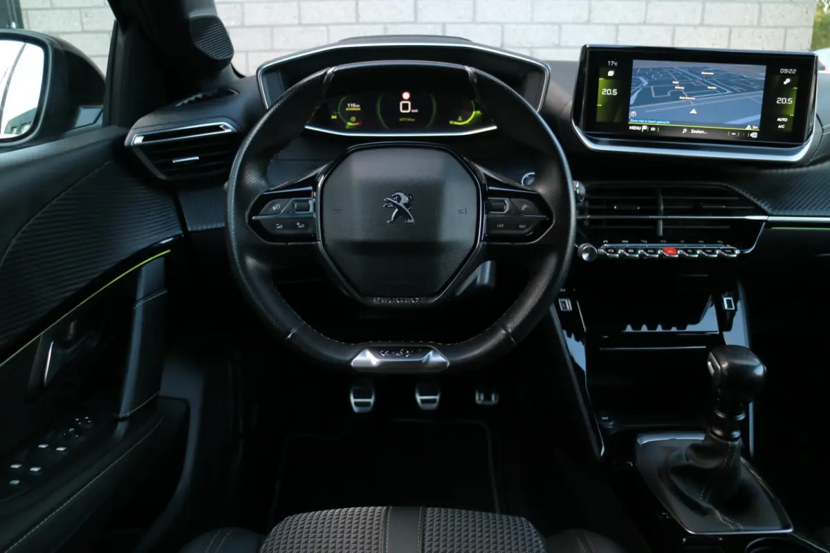 208 1.2 PureTech GT Pack | Camera | Carplay |