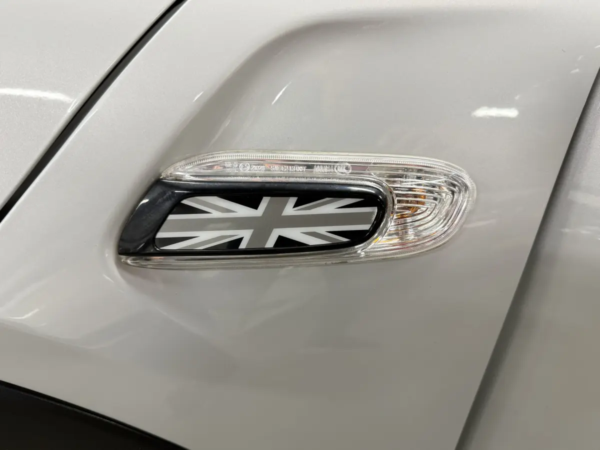 Cooper Cabrio 1.5 Salt // Leer // Mini Yours // JCW!