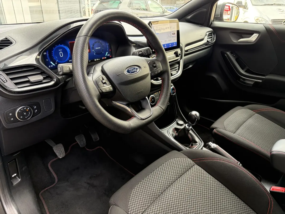 Puma 1.0 EcoBoost Hybrid ST-Line | Parkeer sensor | Stoel verwarming | Elektrische spiegels |